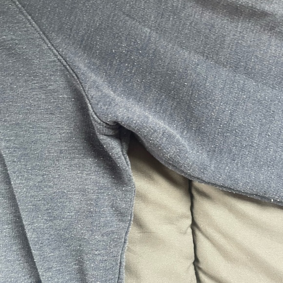 Columbia Pullover - Picture 5 of 5